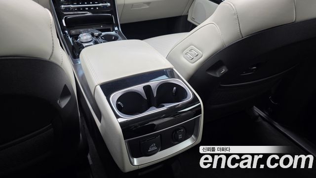 Kia Canival 2021 — photo 30