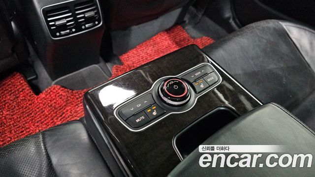 Kia K7 2013 — photo 18
