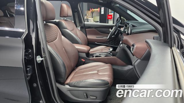 Hyundai Santafe 2019 — photo 11