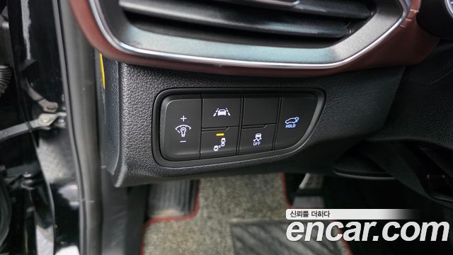 Hyundai Santafe 2019 — photo 17