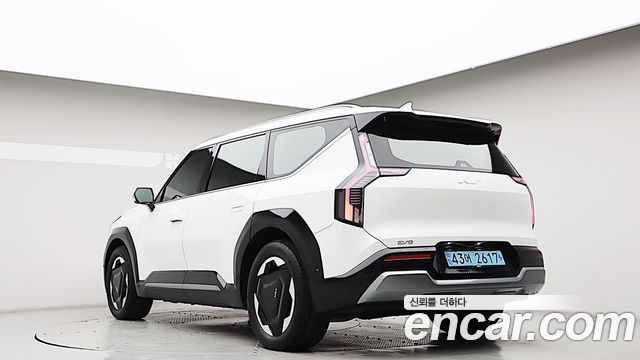Kia EV9 2024 — photo 2