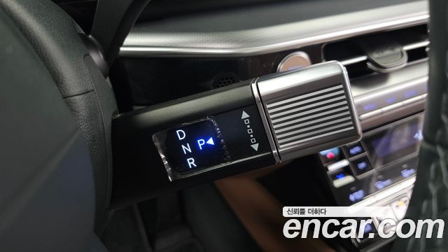 Hyundai Grandeur 2023 — photo 9