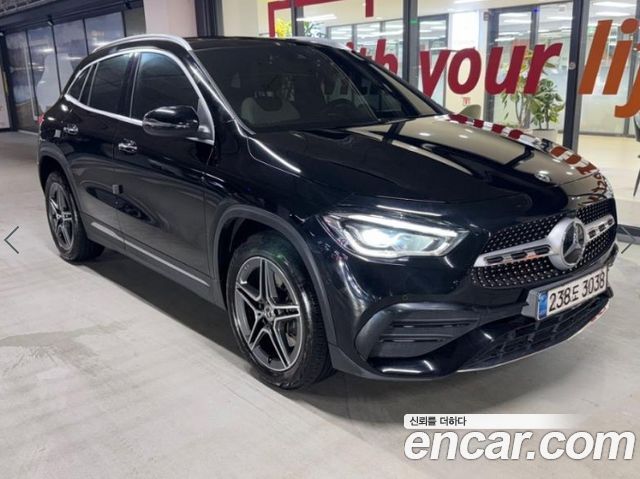 Mercedes-Benz GLA-Class 2020 — photo 2