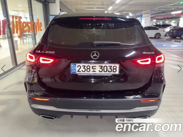 Mercedes-Benz GLA-Class 2020 — photo 5
