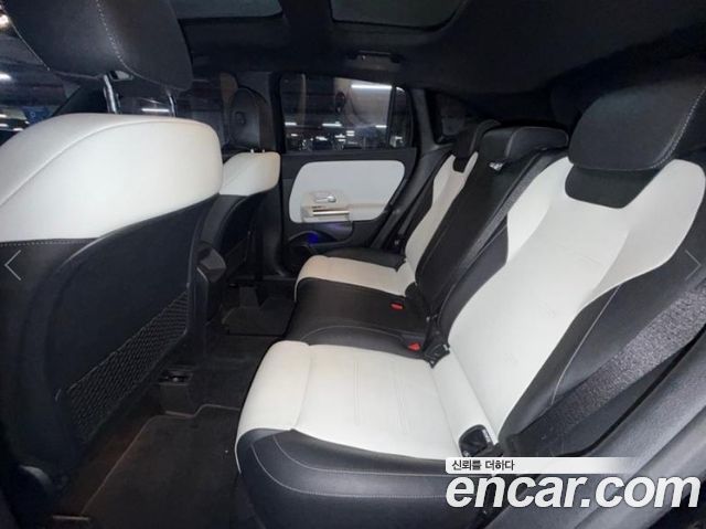 Mercedes-Benz GLA-Class 2020 — photo 7