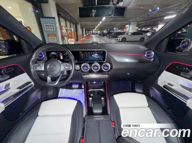 Mercedes-Benz GLA-Class 2020 — photo 10