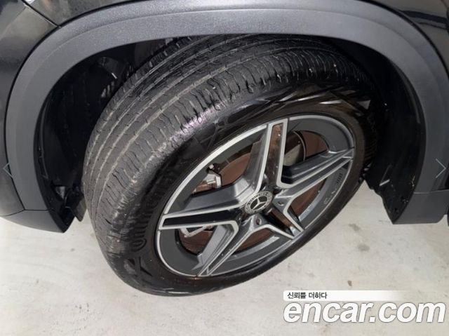 Mercedes-Benz GLA-Class 2020 — photo 20