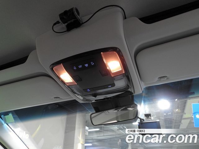 Hyundai Staria 2025 — photo 14