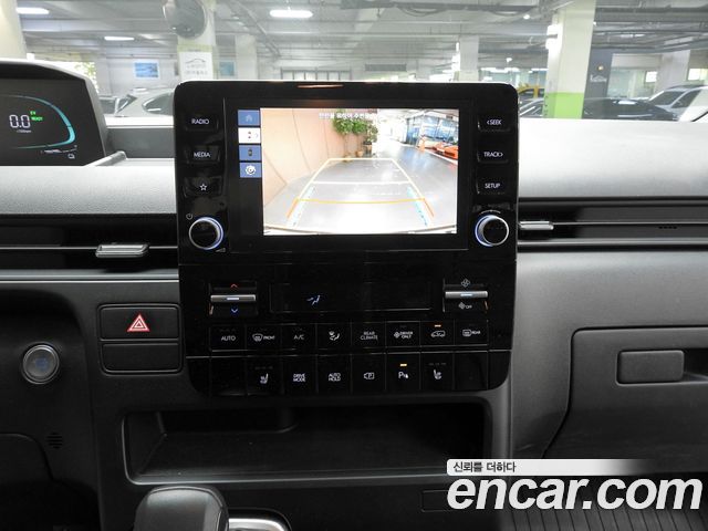 Hyundai Staria 2025 — photo 20