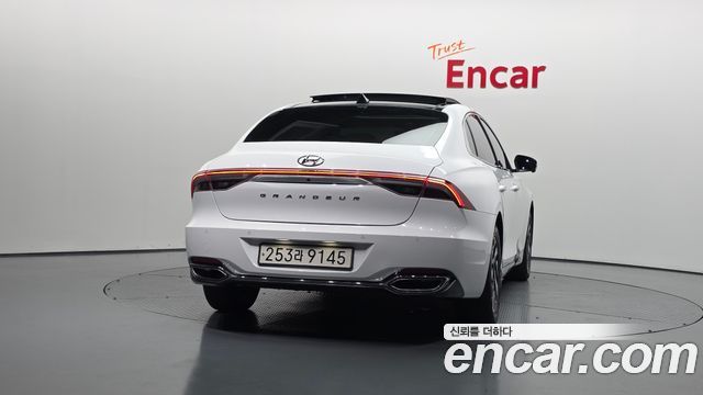 Hyundai Grandeur 2023 — photo 4