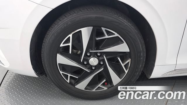 Hyundai Grandeur 2023 — photo 5