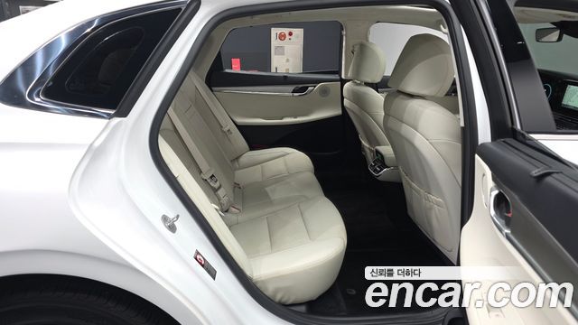 Hyundai Grandeur 2023 — photo 17