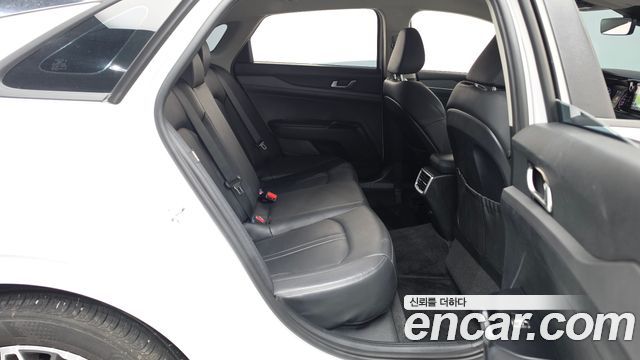 Kia K5 2022 — photo 17