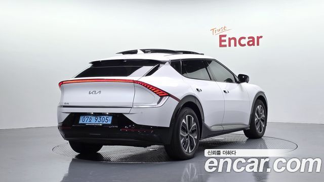 Kia EV6 2024 — photo 2