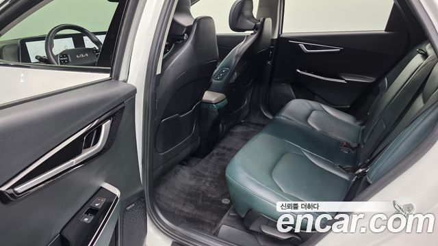 Kia EV6 2024 — photo 18