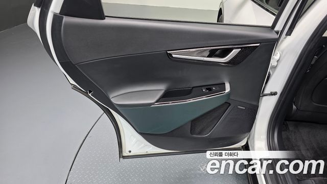Kia EV6 2024 — photo 15