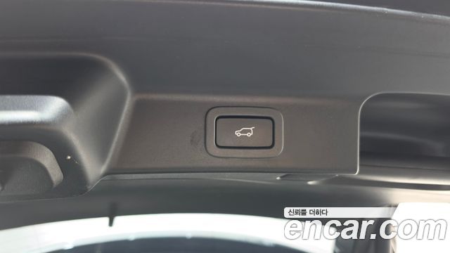 Jaguar F-PACE 2019 — photo 28