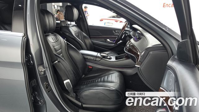 Mercedes-Benz S-Class 2018 — photo 11