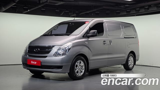 Hyundai Starex 2015 — photo 1