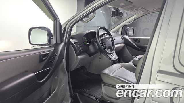 Hyundai Starex 2015 — photo 10