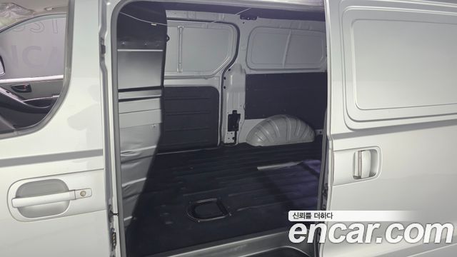 Hyundai Starex 2015 — photo 12