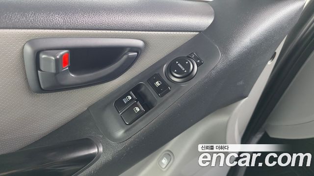 Hyundai Starex 2015 — photo 16