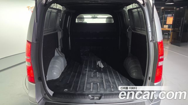 Hyundai Starex 2015 — photo 20