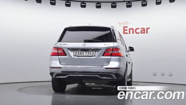 Mercedes-Benz M-class 2013 — photo 4