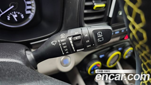 Hyundai Venue 2020 — photo 25