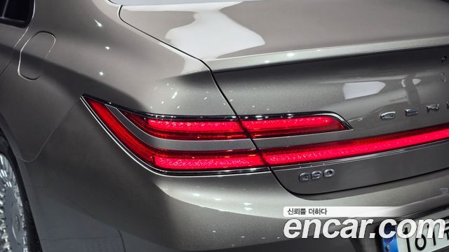 Genesis G90 2019 — photo 9