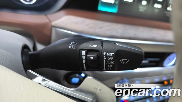 Genesis G90 2019 — photo 34