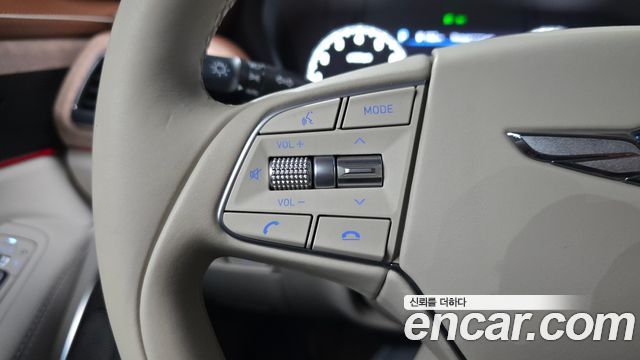 Genesis G90 2019 — photo 35