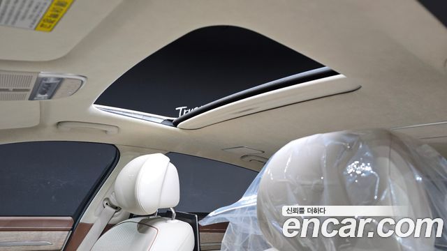 Genesis G90 2019 — photo 39