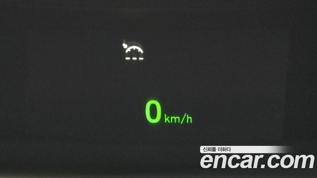 Genesis G90 2019 — photo 40
