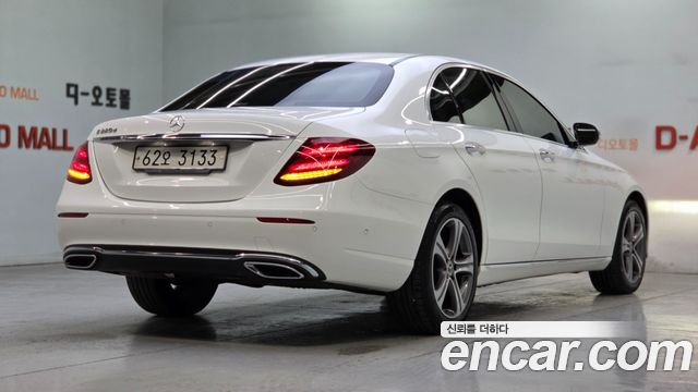Mercedes-Benz E-Class 2019 — photo 4