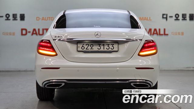 Mercedes-Benz E-Class 2019 — photo 5