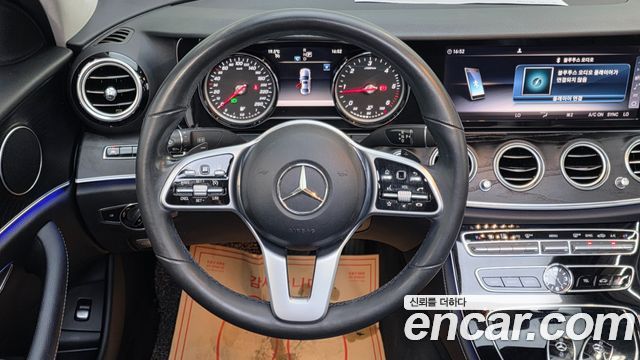 Mercedes-Benz E-Class 2019 — photo 6