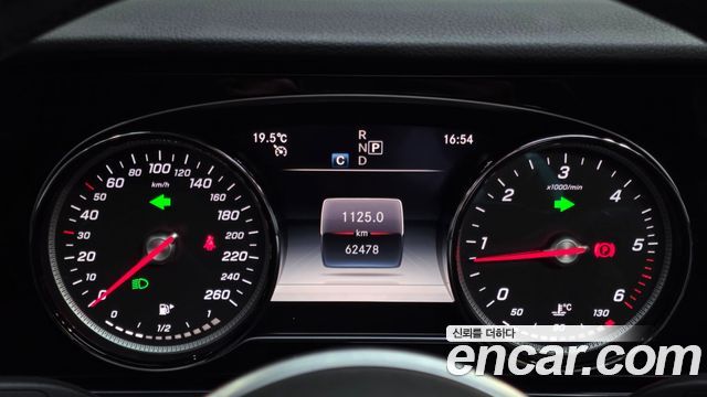 Mercedes-Benz E-Class 2019 — photo 7