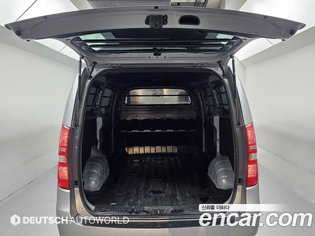Hyundai Starex 2020 — photo 19