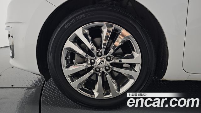 Kia Canival 2018 — photo 5