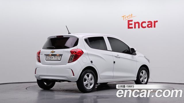Chevrolet Korea Spark 2022 — photo 2