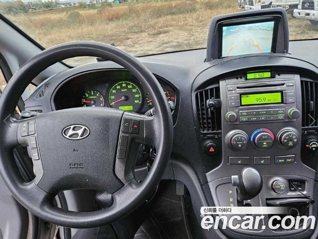 Hyundai Starex 2015 — photo 16