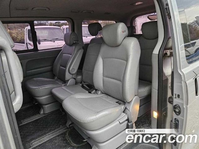 Hyundai Starex 2015 — photo 19