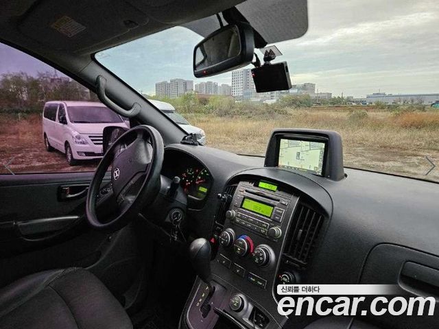 Hyundai Starex 2015 — photo 20