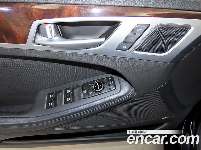 Hyundai Genesis 2014 — photo 13