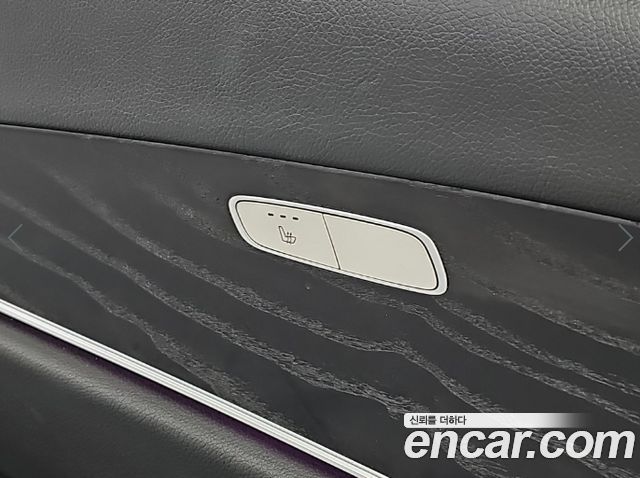 Mercedes-Benz E-Class 2017 — photo 14