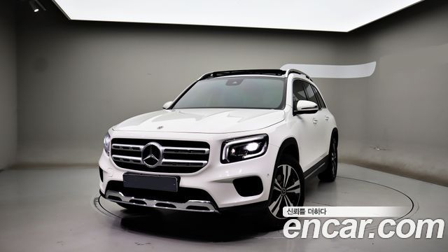 Mercedes-Benz GLB-Class 2021 — photo 3