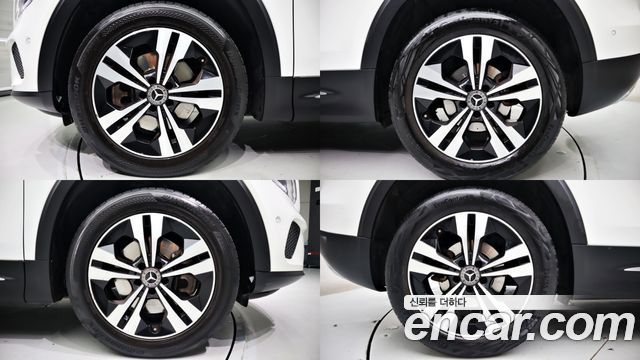 Mercedes-Benz GLB-Class 2021 — photo 5