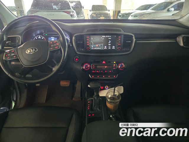 Kia Sorento 2018 — photo 7