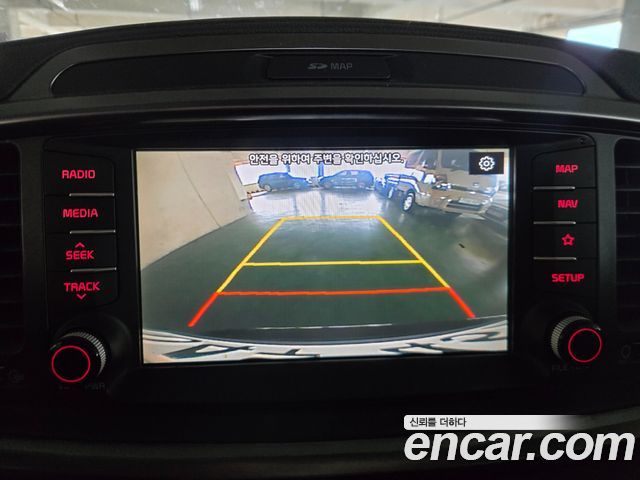 Kia Sorento 2018 — photo 11